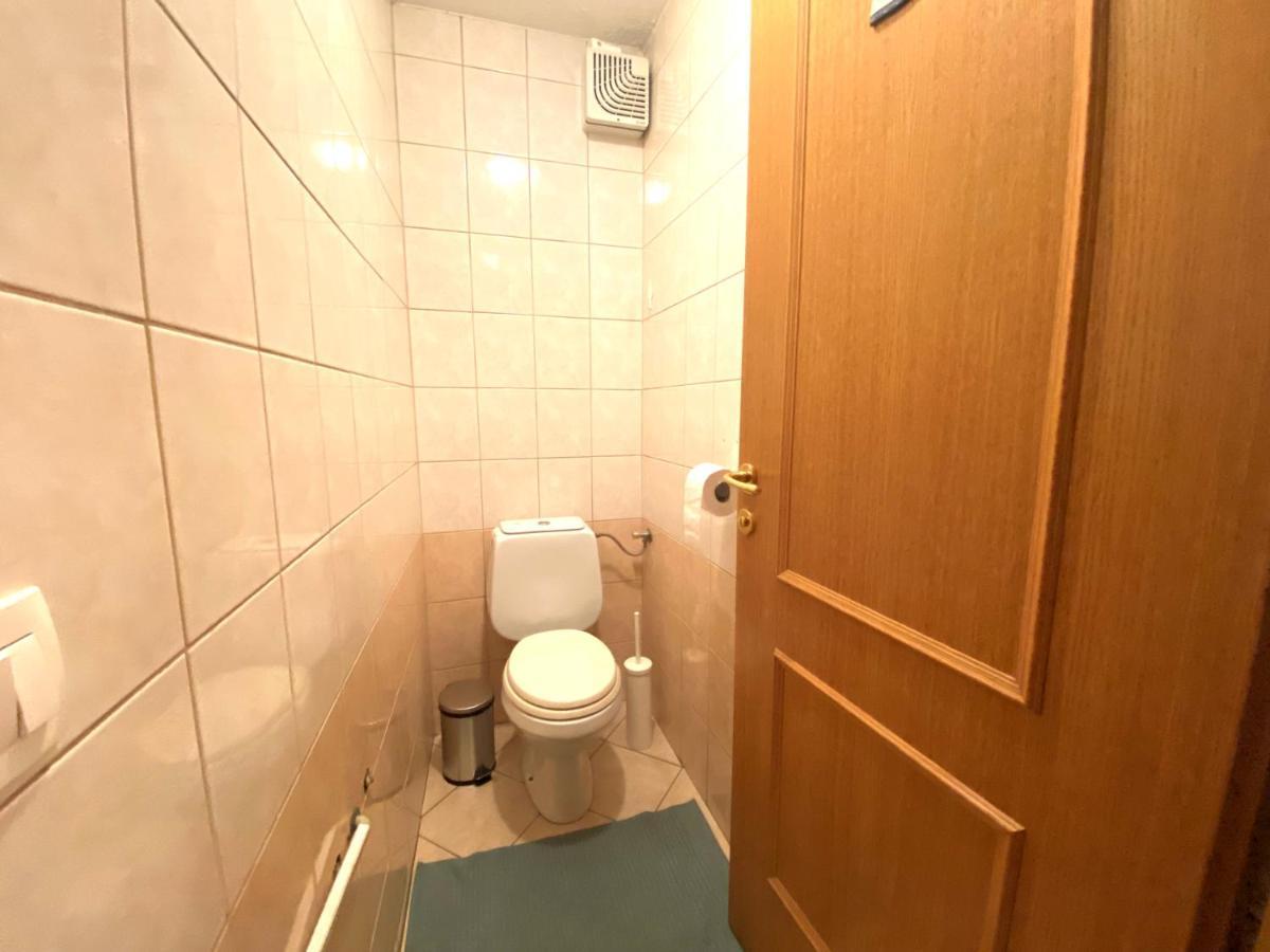 Apartment Above Lake Блед Екстериор снимка